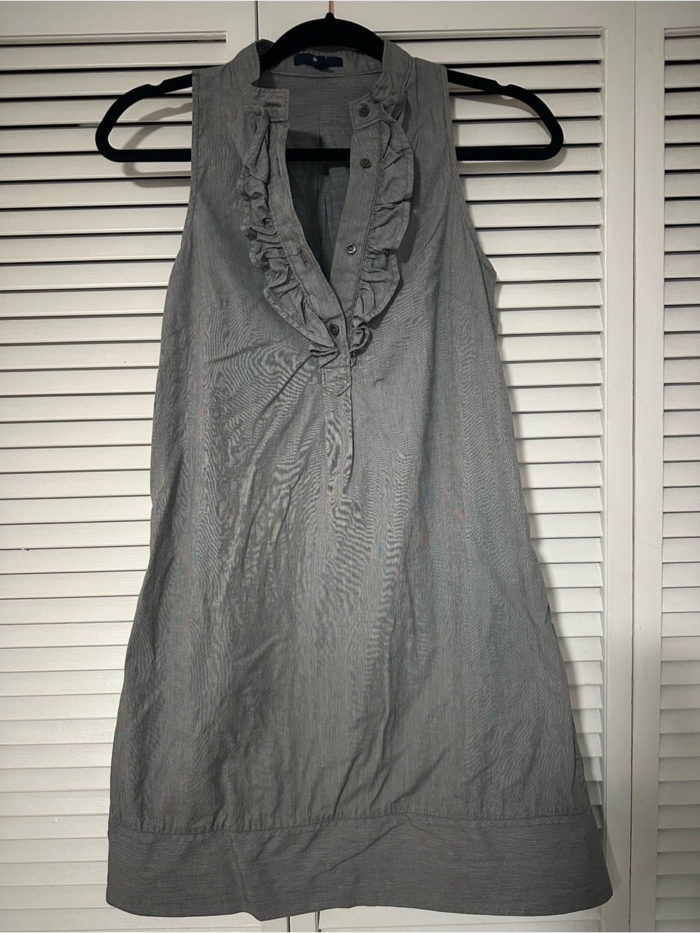GAP Gray Ruffle-Front Sleeveless Dress